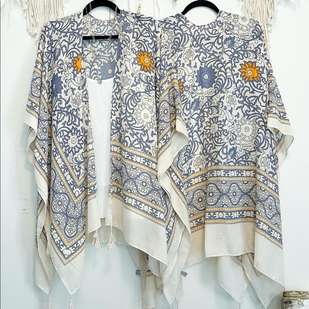 WHITE Lightweight Moroccan Floral Kimono